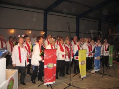 Bedrijfs – Kerstoptreden bij Fam. Biesheuvel te Heinenoord. 17-12-2016.