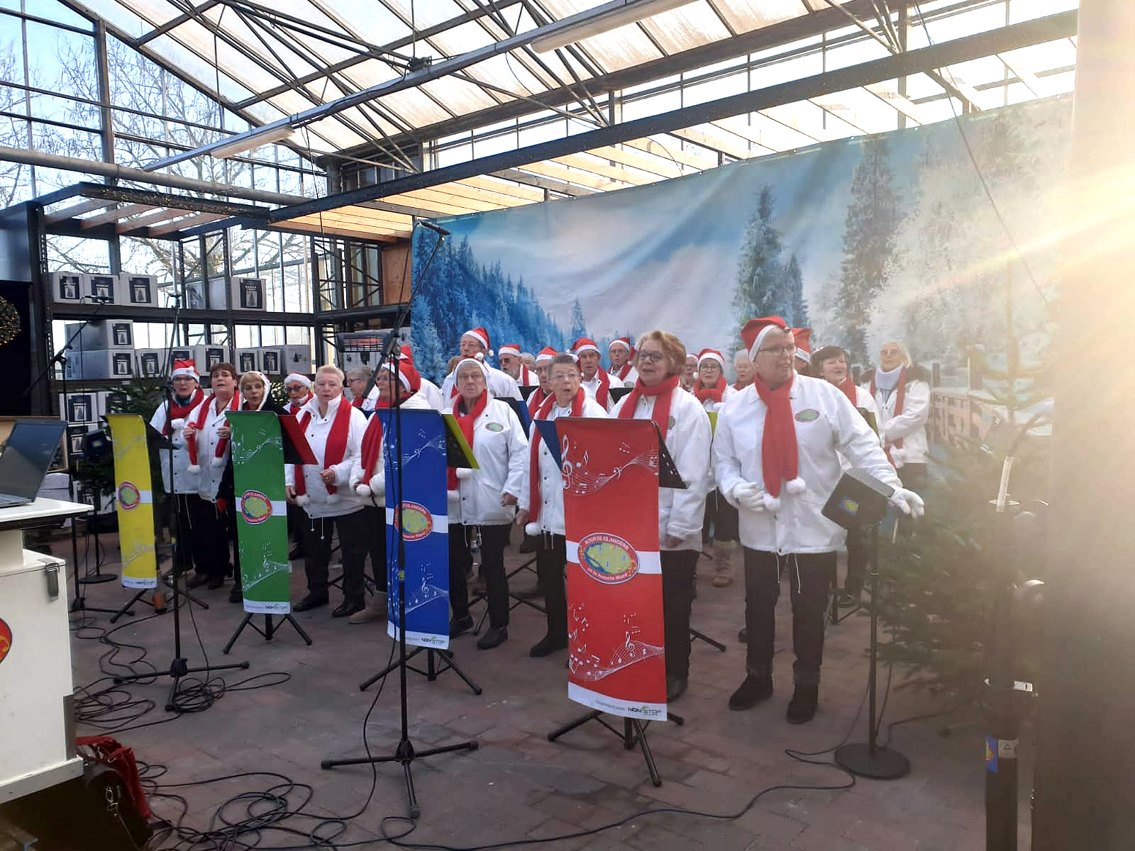 Kerstoptreden in Intratuin in Numansdorp, zaterdag 17 december 2022